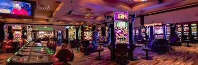 Lightning Baccarat live table view with dealer and player cards displayed on screen